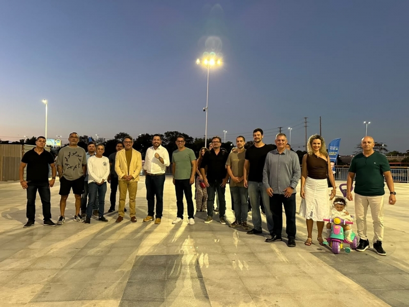 Vereador bolsonarista faz visita técnica a obra do Canal de Camburi ao lado de lideranças empresariais, religiosas e comunitárias